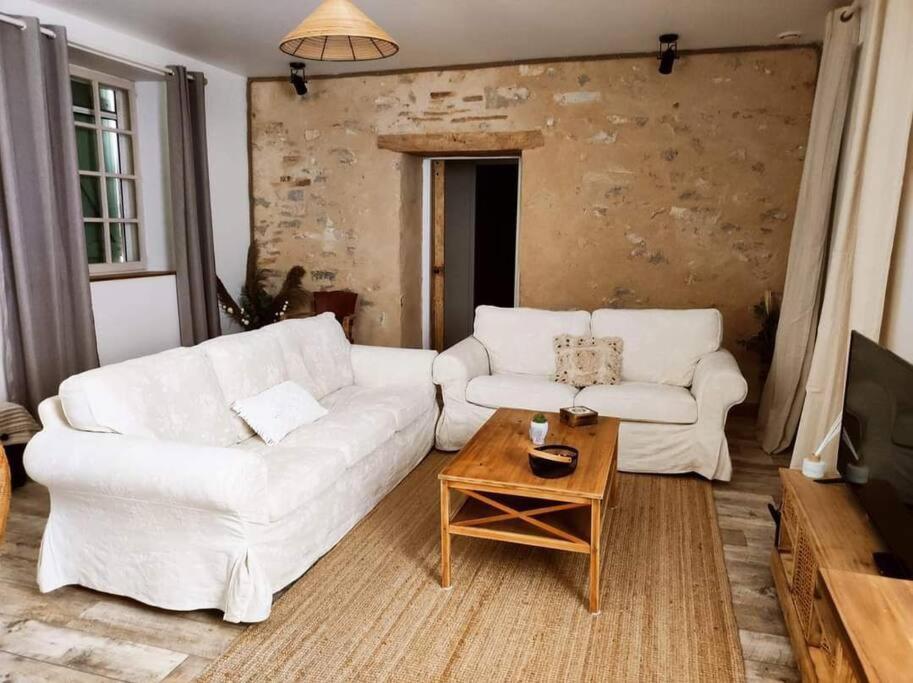 Gite La Petite Longere Septfonds Экстерьер фото